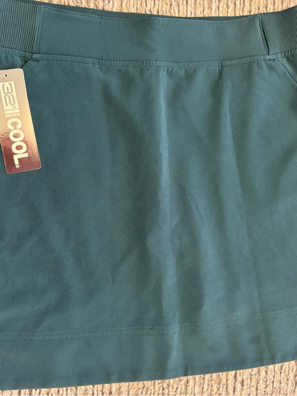 Cool 32º Active Skort in Teal Green M
